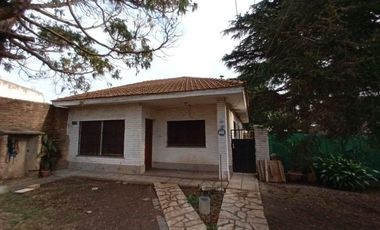 Casa en  Llavallol