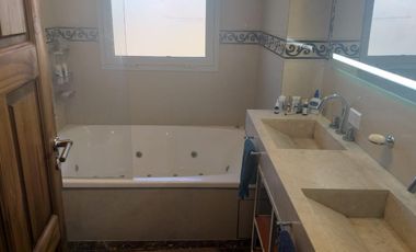 Casa en Venta y Alquiler temporal