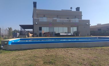 Casa en Venta y Alquiler temporal