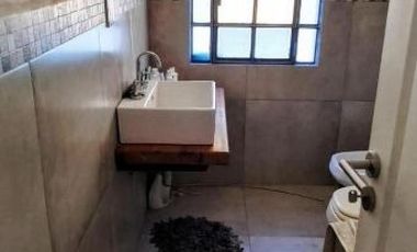 Casa venta 3 dormitorios venta - Cocheras- Pilar