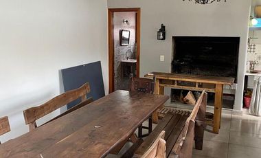 Casa venta 3 dormitorios venta - Cocheras- Pilar