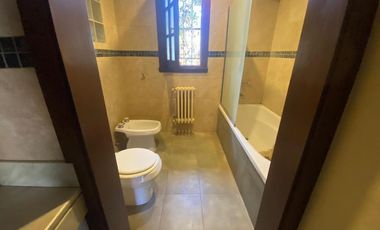 Casa venta 3 dormitorios venta - Cocheras- Pilar