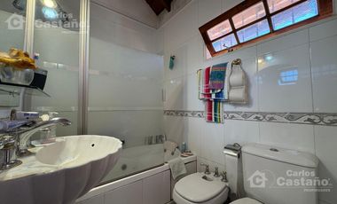 Exc Chalet en PH 4 Amb C/ Terraza, Patio, Balcon, Garaje o Local Ideal Renta