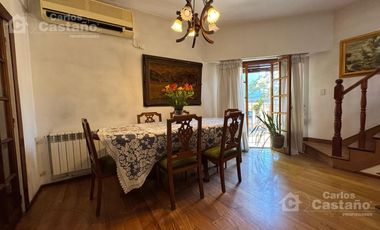 Exc Chalet en PH 4 Amb C/ Terraza, Patio, Balcon, Garaje o Local Ideal Renta