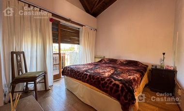 Exc Chalet en PH 4 Amb C/ Terraza, Patio, Balcon, Garaje o Local Ideal Renta