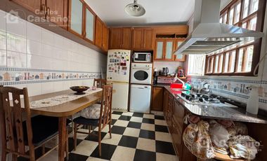 Exc Chalet en PH 4 Amb C/ Terraza, Patio, Balcon, Garaje o Local Ideal Renta