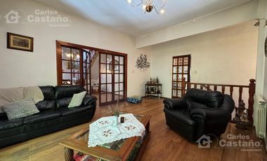 Exc Chalet en PH 4 Amb C/ Terraza, Patio, Balcon, Garaje o Local Ideal Renta