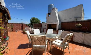 Exc Chalet en PH 4 Amb C/ Terraza, Patio, Balcon, Garaje o Local Ideal Renta