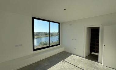 San Matías | Venta | Importante casa a laguna a estrenar en área 5
