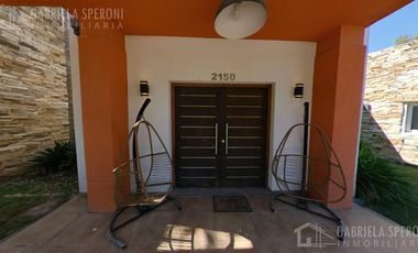 Casa 4 ambientes VENTA Parque Las Naciones
