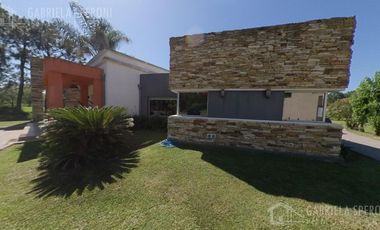 Casa 4 ambientes VENTA Parque Las Naciones