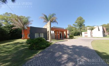 Casa 4 ambientes VENTA Parque Las Naciones