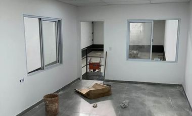 Depósito - Galpón de 600m2  en  La Boca - ALQUILER