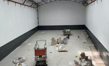 Depósito - Galpón de 600m2  en  La Boca - ALQUILER