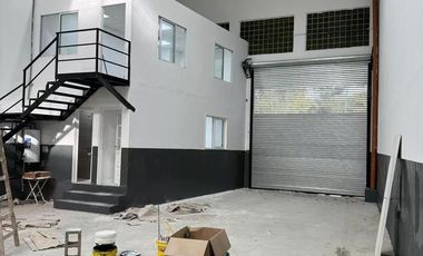Depósito - Galpón de 600m2  en  La Boca - ALQUILER