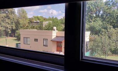 Casa en venta - 3 Dormitorios 2 Baños 2 Cocheras - 396mts2 - Ranelagh
