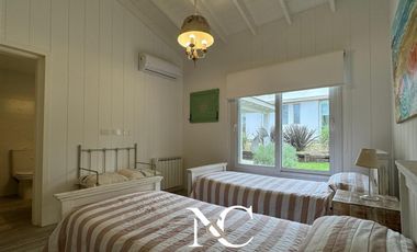 Casa en venta en Costa Esmeralda a metros del mar