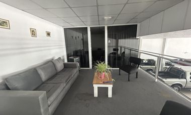 Local comercial mts de Av. 9 de Julio - frente a Todo Obra