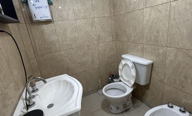 Local comercial mts de Av. 9 de Julio - frente a Todo Obra