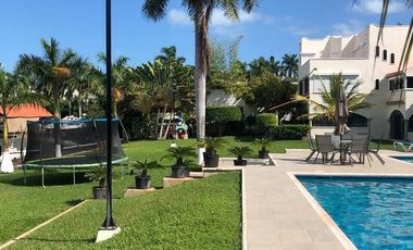 Villa con vista a la laguna en zona hotelera