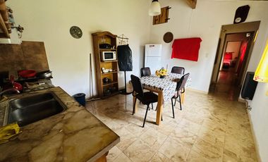 Casa 3 ambientes + Departamento 3 ambientes !!!