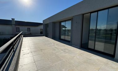 San Matías - Área 1 | Venta | Casa moderna a la laguna, de 5 amb con pileta