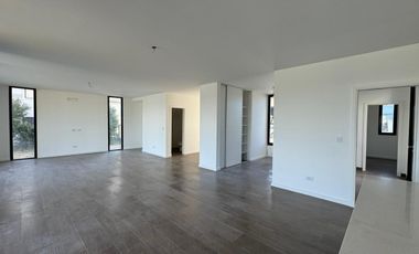 San Matías - Área 1 | Venta | Casa moderna a la laguna, de 5 amb con pileta