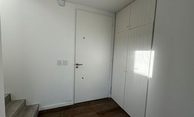 San Matías - Área 1 | Venta | Casa moderna a la laguna, de 5 amb con pileta