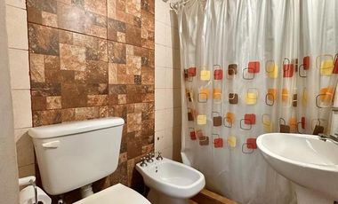 Amplia casa de 5 dormitorios con galería y pileta, Av. Roca al 1000, Barrio Sur