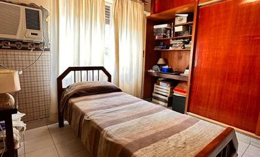 Amplia casa de 5 dormitorios con galería y pileta, Av. Roca al 1000, Barrio Sur