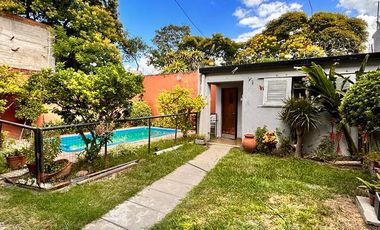 Amplia casa de 5 dormitorios con galería y pileta, Av. Roca al 1000, Barrio Sur