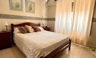Amplia casa de 5 dormitorios con galería y pileta, Av. Roca al 1000, Barrio Sur
