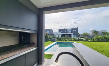 Casa Venta Barrio Vistas - Puertos del Lago - Escobar