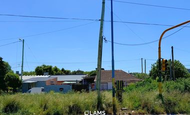 Terreno en Esquina -  Venta - Florencio Sanchez - Av Antartida Argentina  al 3000