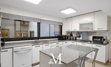 Piso en torre Belgrano, 5 ambientes, 2 cocheras, seg  24 hs presencial, amenities