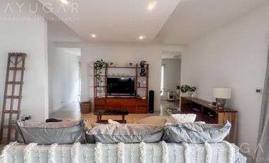Venta - Casa en Barrio Privado Altos de Campo Grande - Pilar