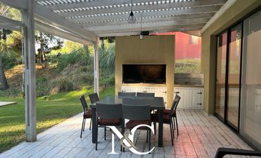 Casa en  venta en Costa Esmeralda