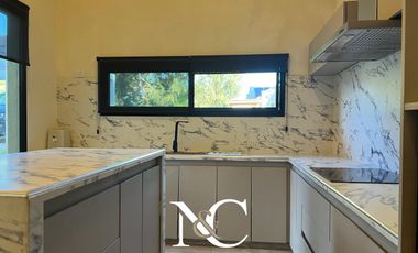 Casa en  venta en Costa Esmeralda