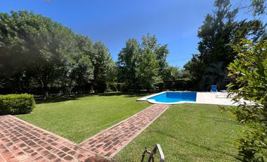 Casa en venta en  Barrio Parque Pero, Pilar
