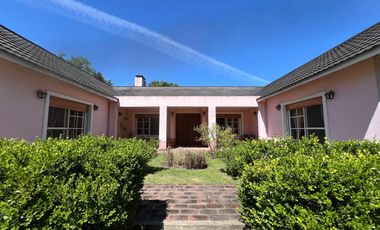 Casa en venta en  Barrio Parque Pero, Pilar