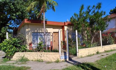 Casa en  Pino al 100, Adrogué