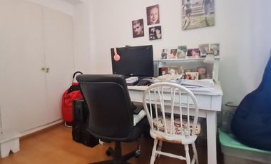 Departamento de 4 Ambientes con Balcón y Cochera en Vicente López - Excelente Ubicación- En Venta