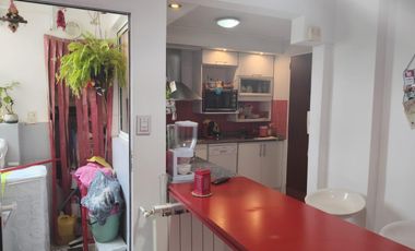 Departamento de 4 Ambientes con Balcón y Cochera en Vicente López - Excelente Ubicación- En Venta