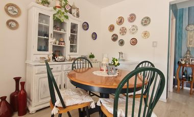 Departamento de 4 Ambientes con Balcón y Cochera en Vicente López - Excelente Ubicación- En Venta