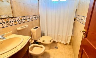 Hermosa casa de 4 dormitorios en excelente estado en Parque Guillermina, SMT