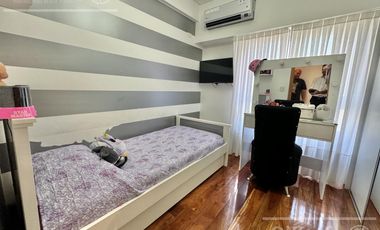 Piso de 4 ambientes a pasos de Plaza Conesa!!