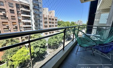 Piso de 4 ambientes a pasos de Plaza Conesa!!