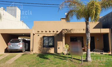 Casa En Venta Lindo Barrio- Villa San Jose