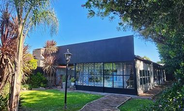 Local en Arroyo Seco