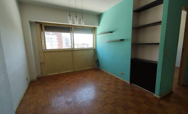 Departamento de 2 ambientes con cochera en muy buen estado - Wilde